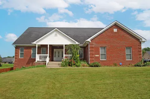 1016 Cedar Ridge Ln, Versailles, KY 40383