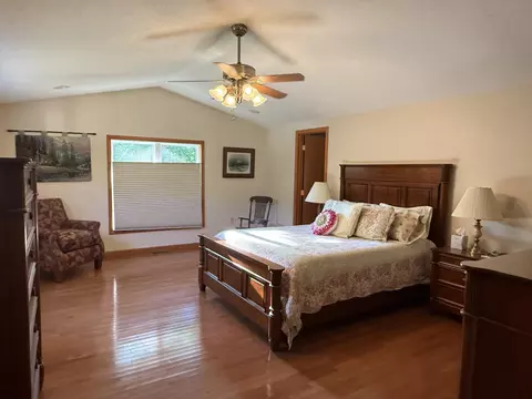 Bedroom - 546 Sellars Rd, Nancy, KY 42544 photo 2 of 4