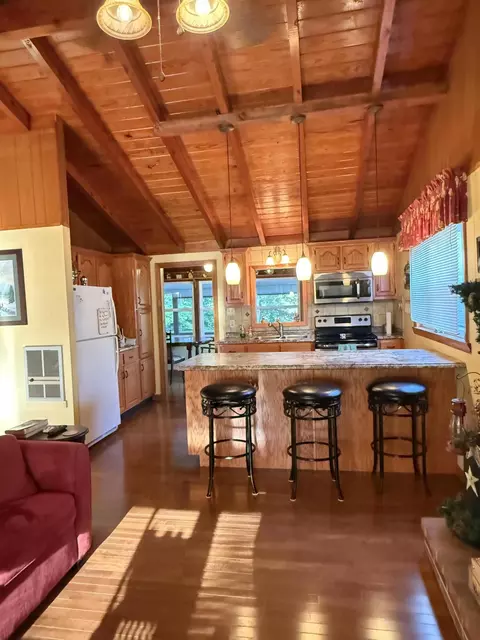 Kitchen - 546 Sellars Rd, Nancy, KY 42544 photo 3 of 4