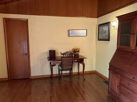 Entry Way - 546 Sellars Rd, Nancy, KY 42544 photo 2 of 2
