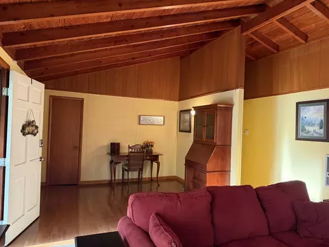 Entry Way - 546 Sellars Rd, Nancy, KY 42544 photo 1 of 2