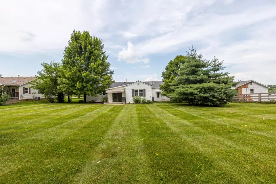 Exterior - 206 Candlewood Dr, Danville, KY 40422 photo 9 of 10