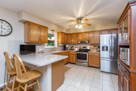 Kitchen - 206 Candlewood Dr, Danville, KY 40422 photo 1 of 5
