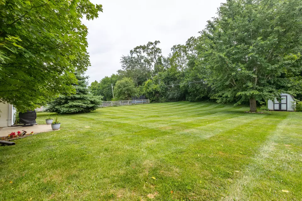 Exterior - 206 Candlewood Dr, Danville, KY 40422 photo 6 of 10