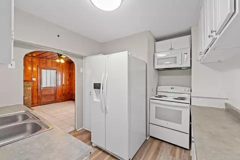 Kitchen - 519 E Walnut St, Danville, KY 40422 photo 1 of 3