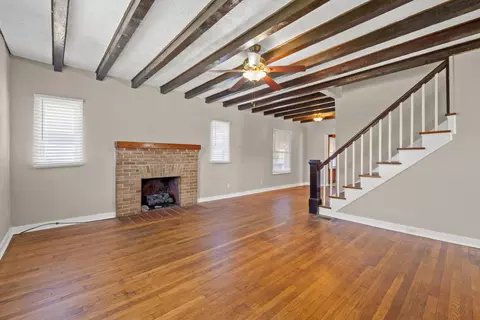 Living - 519 E Walnut St, Danville, KY 40422 photo 1 of 5