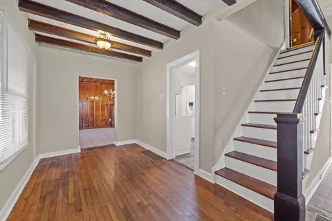 Entry Way - 519 E Walnut St, Danville, KY 40422 photo 1 of 5