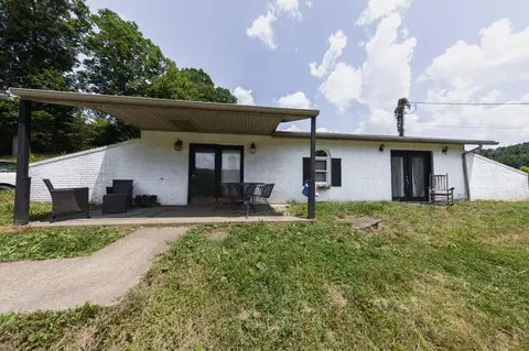 2090 Langnau Rd, London, KY 40741