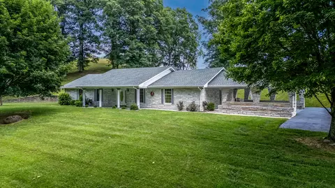 1044 Patrick Rd, West Liberty, KY 41472