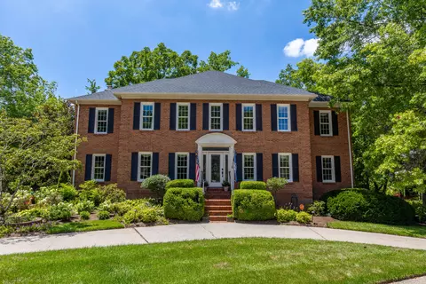 4897 Wyndhurst Rd, Lexington, KY 40515