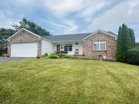 218 Foster Ln, Stanford, KY 40484