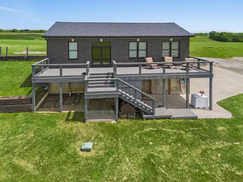60 Pilots Dream Dr, Dry Ridge, KY 41035