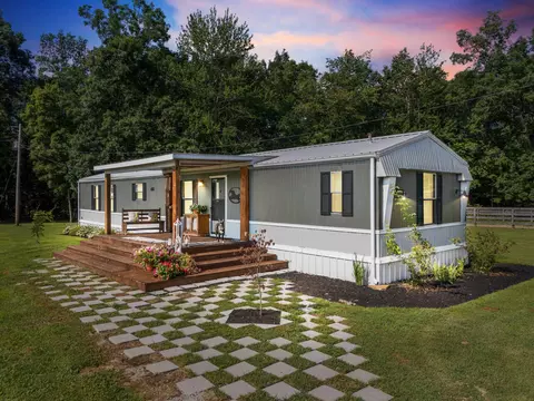 1100 Doublegate Rd, Jeffersonville, KY 40337