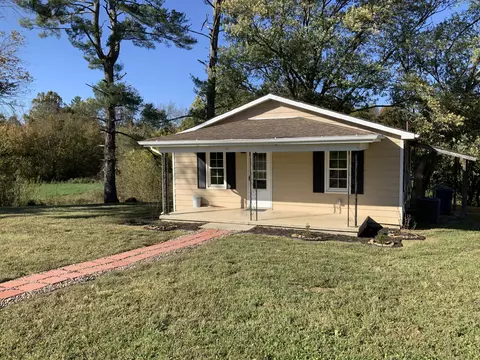 3060 Mark Welborn Rd, Somerset, KY 42501
