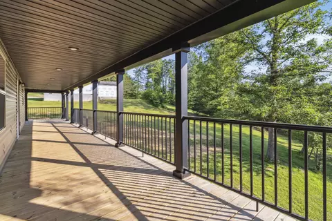 Exterior - 899 Ralley Rd, Keavy, KY 40737 photo 1 of 10