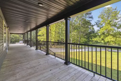 Exterior - 899 Ralley Rd, Keavy, KY 40737 photo 3 of 10