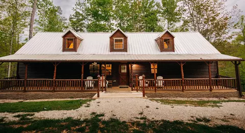 180 Spencer Rd, Campton, KY 41301