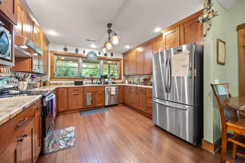 Kitchen - 65 Trenton Ct, Nancy, KY 42544 photo 1 of 4