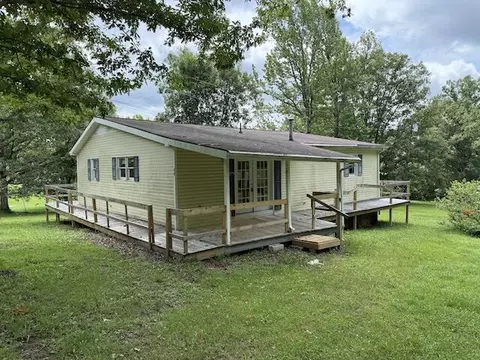 135 Warren Ln, Morehead, KY 40351 photo 3