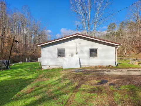 9881 Ky Rt 172, Flat Gap, KY 41219 photo 2