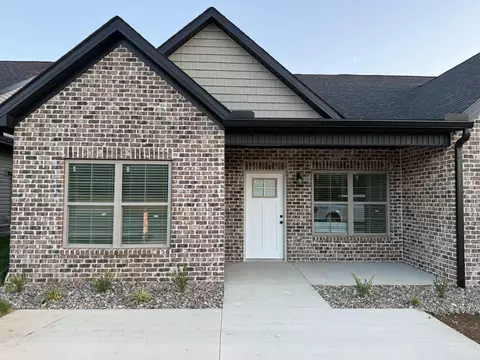 834 Ridgewood Apt 5 Dr, Berea, KY 40403