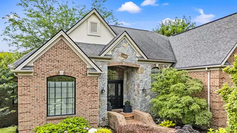728 Sorrento Ln, Lexington, KY 40515