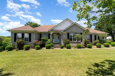 613 Augusta Dr, Richmond, KY 40475