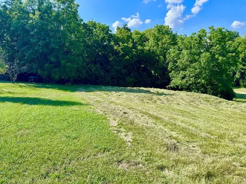 101-105 Appletree Ct, Frankfort, KY 40601