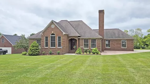 4005 Port Royal Dr, Richmond, KY 40475