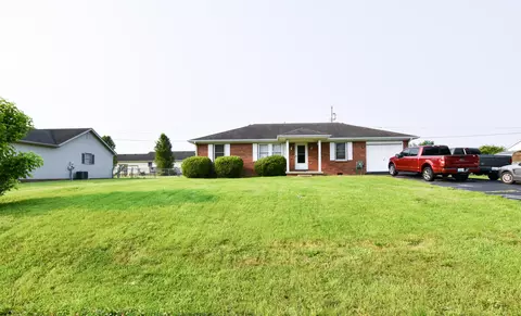 319 Peachtree Dr, Berea, KY 40403