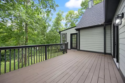 Exterior - 214 Hunter Dr, Lancaster, KY 40444 photo 6 of 16