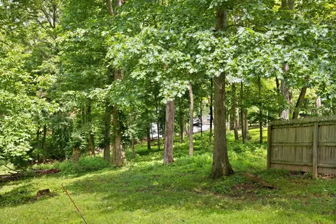 Exterior - 214 Hunter Dr, Lancaster, KY 40444 photo 11 of 16