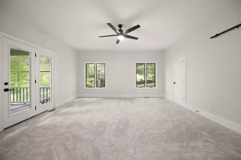 Bedroom - 214 Hunter Dr, Lancaster, KY 40444 photo 1 of 9