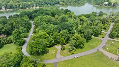 View/Area - 214 Hunter Dr, Lancaster, KY 40444 photo 8 of 9