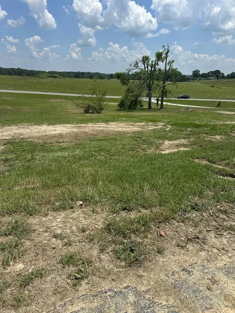 57 Airview Dr, London, KY 40744