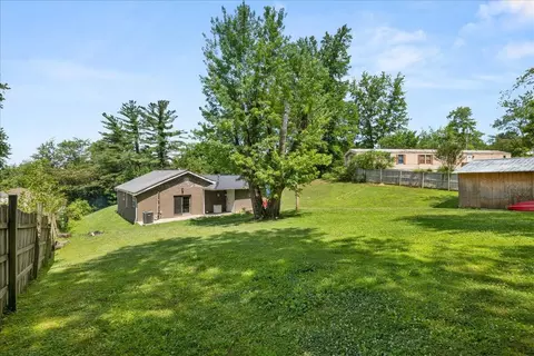 Exterior - 149 Hawe St, Corbin, KY 40701 photo 7 of 9