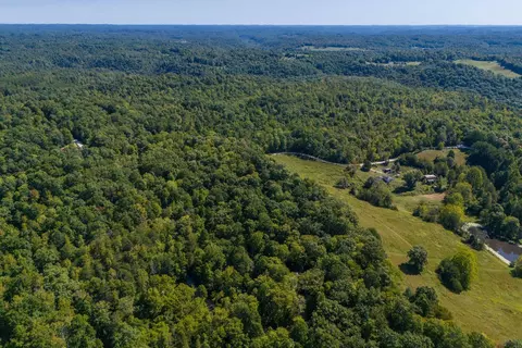 3800 Shoemaker Rdg, Beattyville, KY 41311