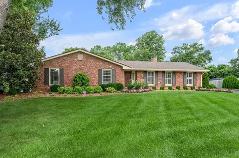 3287 Bravington Ct, Lexington, KY 40503