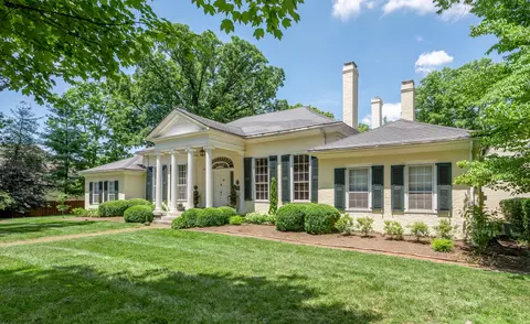 461 N Limestone, Lexington, KY 40508