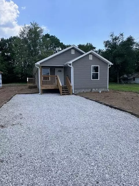 51 Bright St, Stanton, KY 40380