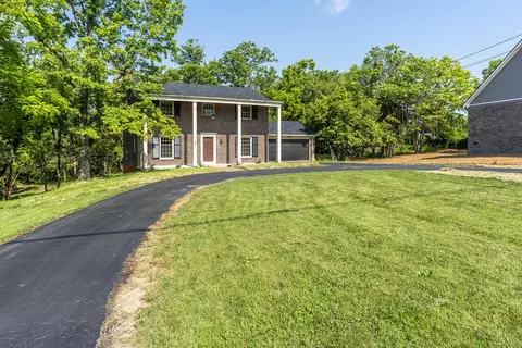 131 Armitage Dr, Richmond, KY 40475