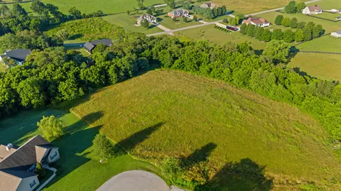 231 Donna Dr, Lancaster, KY 40444