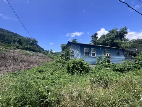 339 Elm St, Hazard, KY 41701 photo 5