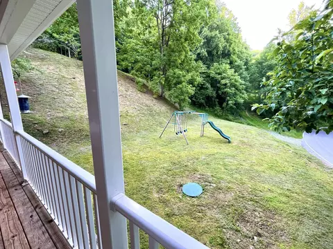 Exterior - 1552 Bigelow Rd, Bledsoe, KY 40810 photo 14 of 27