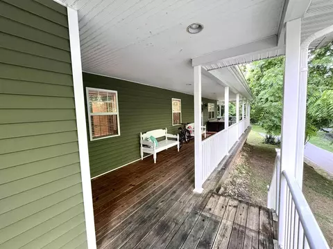 Exterior - 1552 Bigelow Rd, Bledsoe, KY 40810 photo 7 of 27