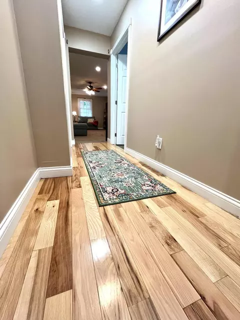 Entry Way - 1552 Bigelow Rd, Bledsoe, KY 40810 photo 7 of 10
