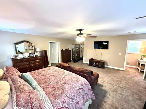 Bedroom - 1552 Bigelow Rd, Bledsoe, KY 40810 photo 4 of 6