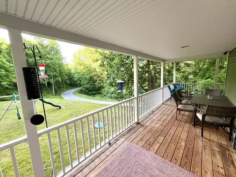 Exterior - 1552 Bigelow Rd, Bledsoe, KY 40810 photo 13 of 27