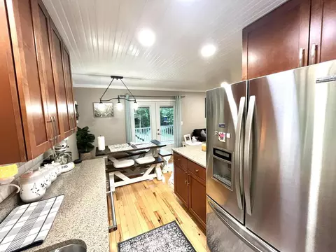 Kitchen - 1552 Bigelow Rd, Bledsoe, KY 40810 photo 5 of 6