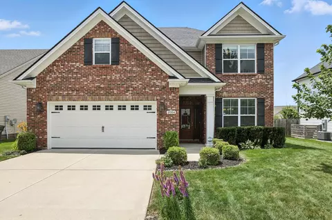 2004 Covington Dr, Lexington, KY 40509